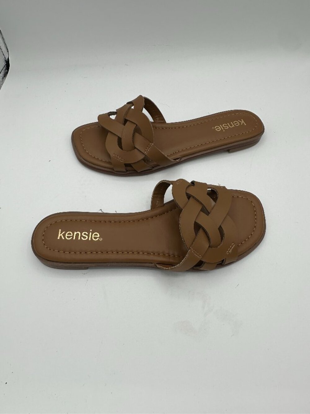 Kensie Women's Rima Flat Sandal Tan 7M